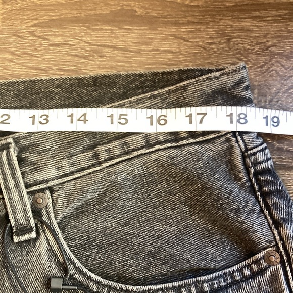 NWT Levi's High Loose Straight Black Non-Stretch Jeans - Picture 6 of 10